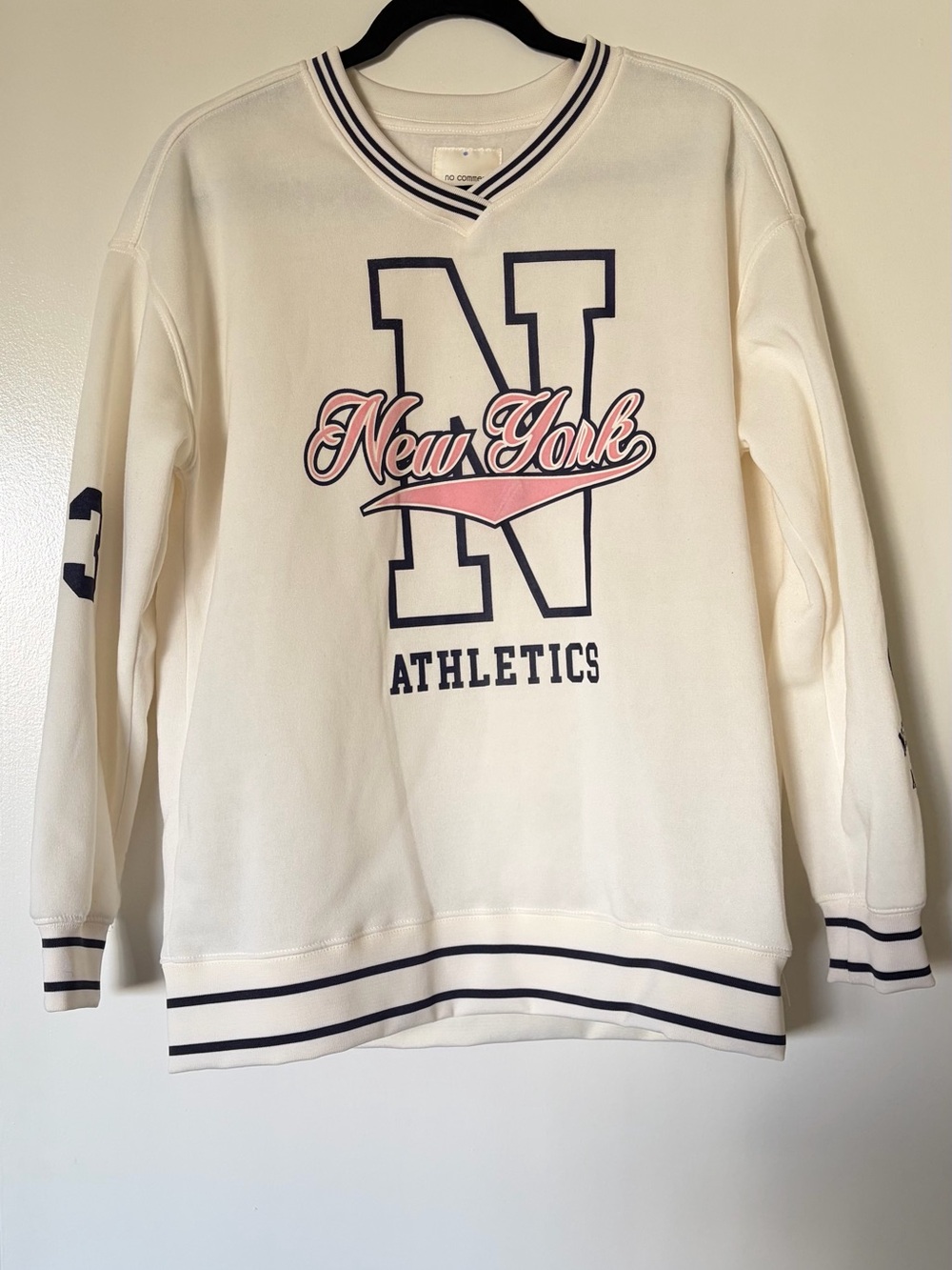 V-Neck New York Athletics Graphic Sweater